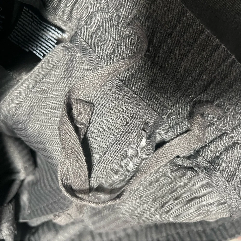 H&M Men’s Slim Fit Gray Crop Pull Up Trouser Pants NWT Pockets Business Casual